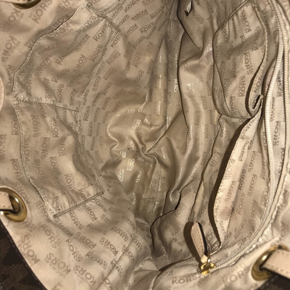 Michael Kors Logo Tote - Picture 3 of 3